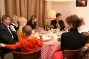 Проживание и изучение английского языка в семье преподавателя в Ирландии для детей и взрослых фото