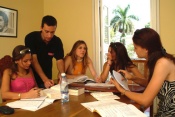 Испанский язык на Кубе в школе Sprachcaffe курсы для взрослых от 18 лет фото